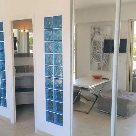 Apartment La Pinede *