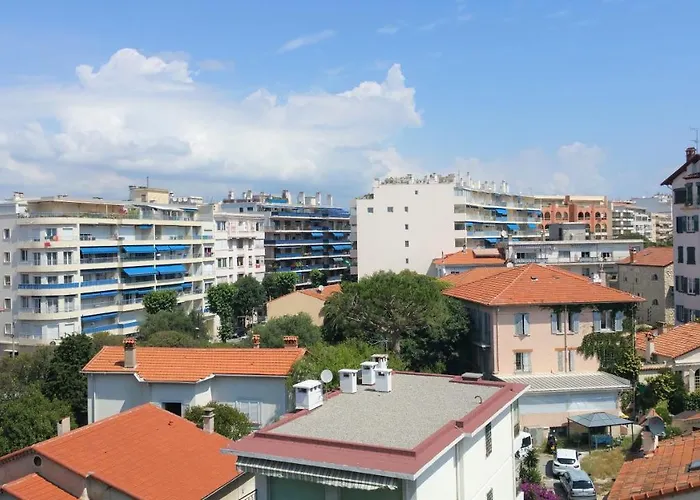 La Pinede * Жюан-ле-Пен