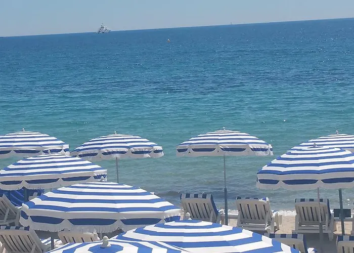 La Pinede Жюан-ле-Пен